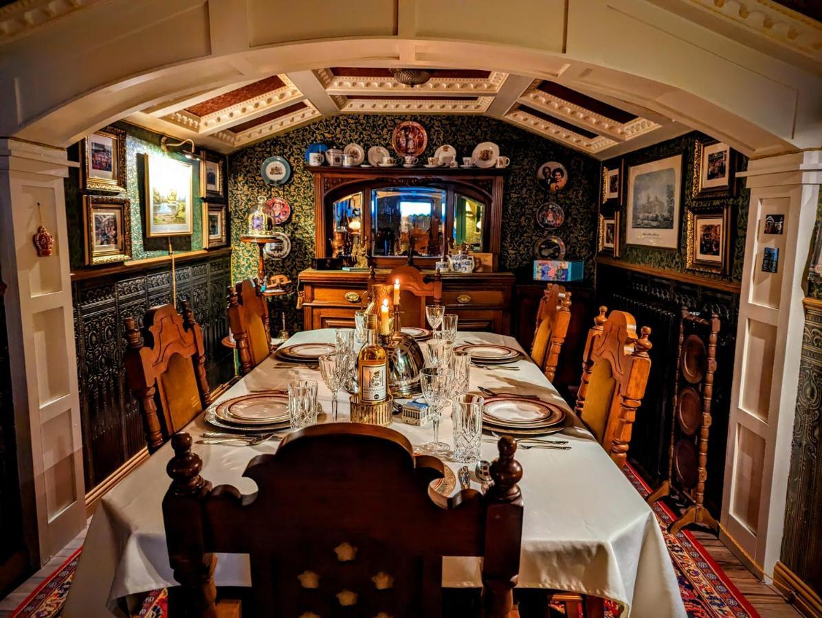 Sheddington Manor - 2 Bedroom Guest House & Cinema Belfast Buitenkant foto