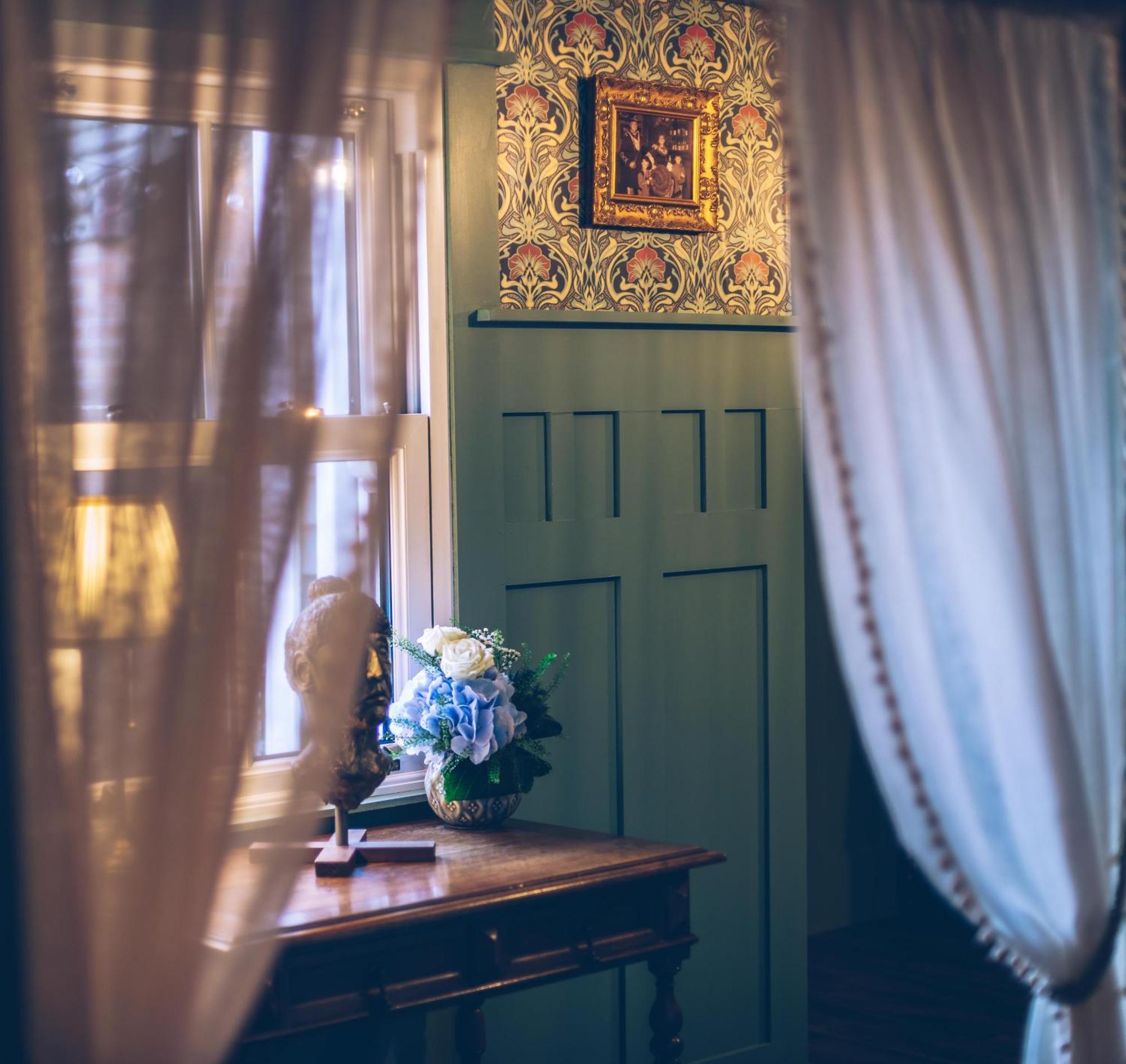 Sheddington Manor - 2 Bedroom Guest House & Cinema Belfast Buitenkant foto