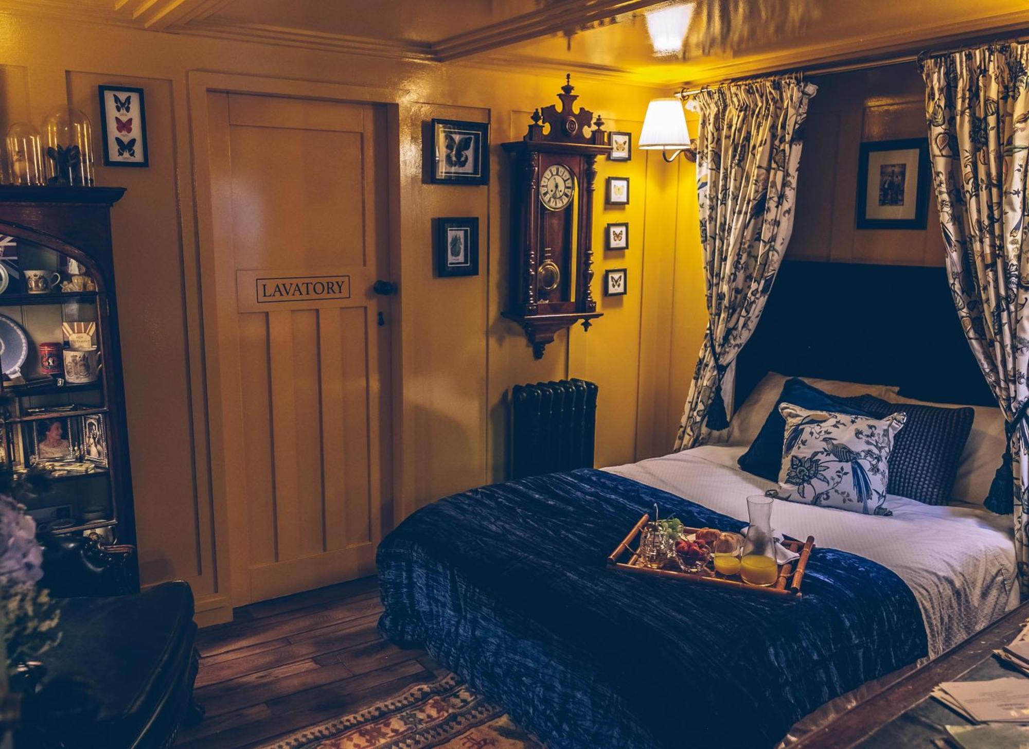 Sheddington Manor - 2 Bedroom Guest House & Cinema Belfast Buitenkant foto