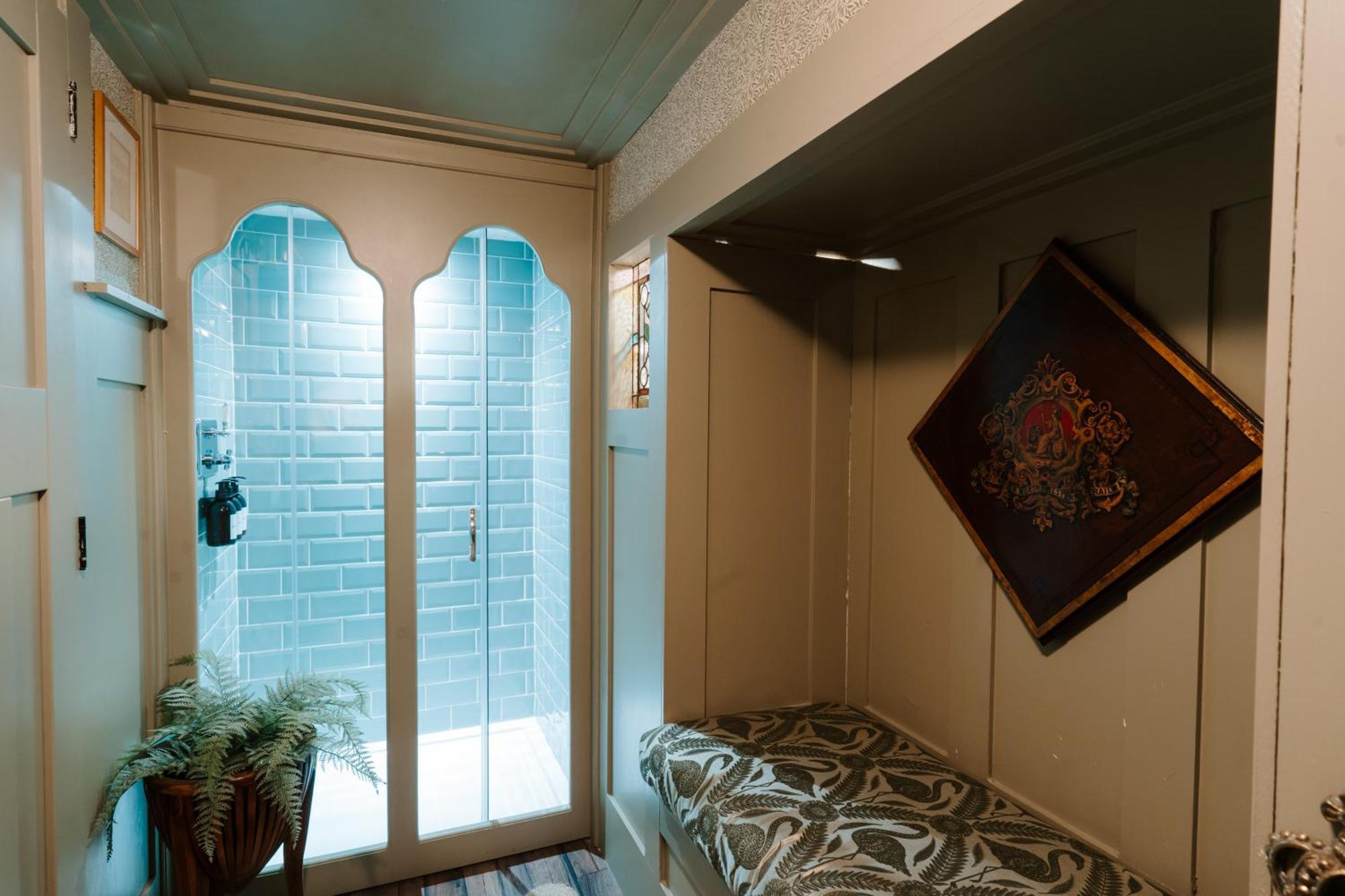 Sheddington Manor - 2 Bedroom Guest House & Cinema Belfast Buitenkant foto
